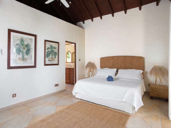 Bay Beachfront Luxury Six Bedroom Home in Saint Martin